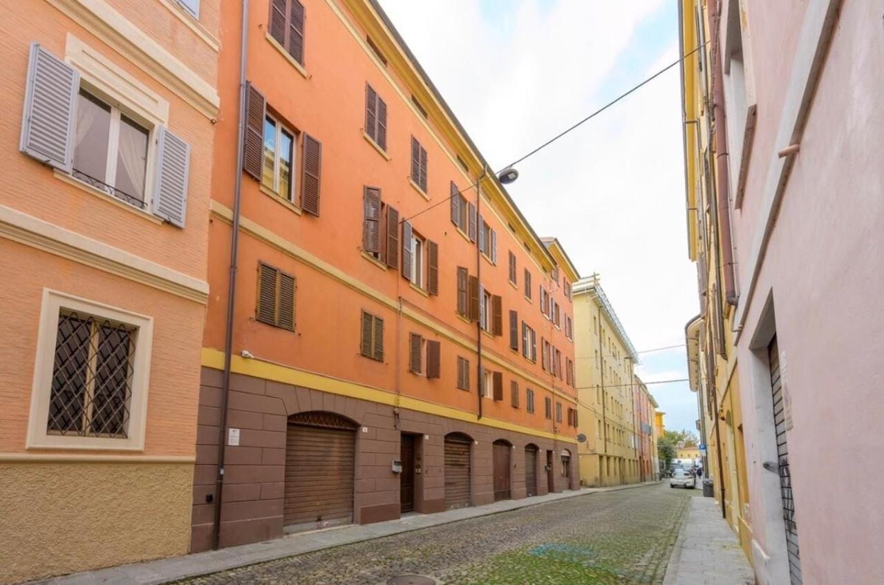 La Sosta 2-Casa Accanto Alla Stazione Dei Treni Modena Luaran gambar